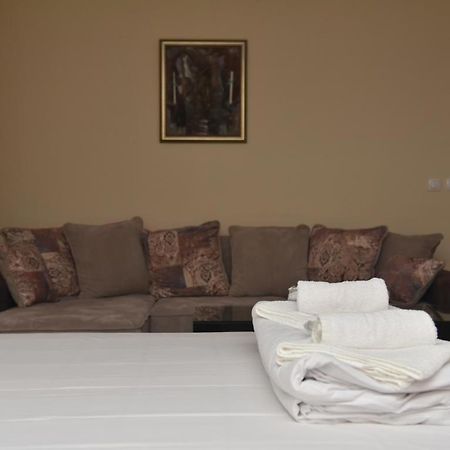 Villa Lunar Lux Крушевац Экстерьер фото