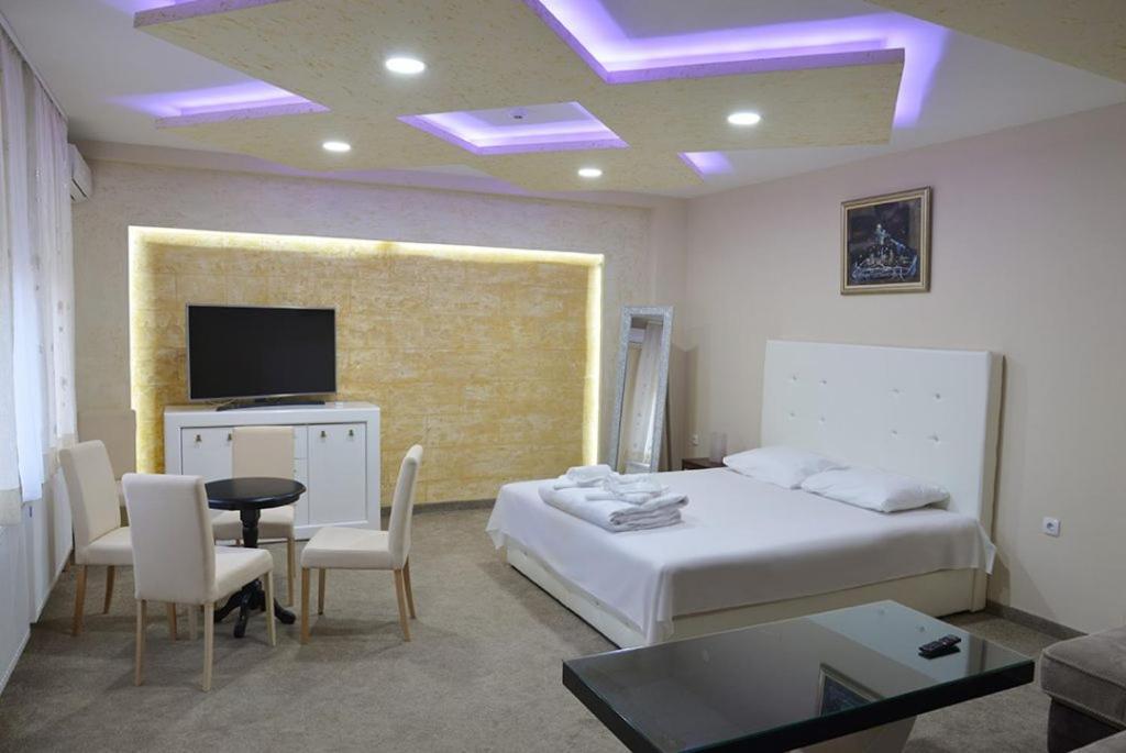Villa Lunar Lux Крушевац Экстерьер фото